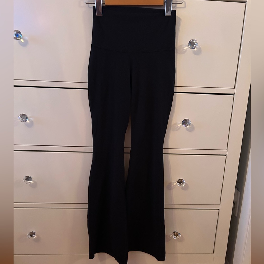 TNA Action Atmosphere Flare Hi-Rise Legging